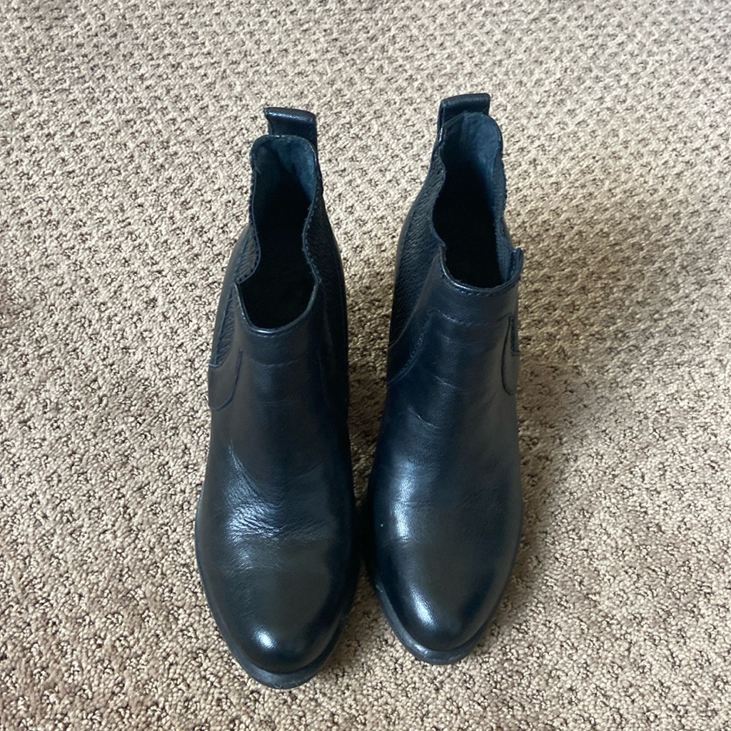 Ugg Black Leather Boots